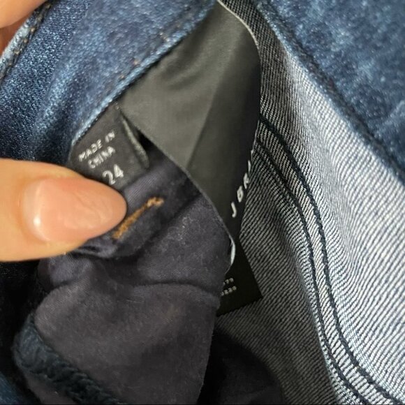 𝅺j Brand relaxed fit boyfriend cut jeans - Picture 4 of 5